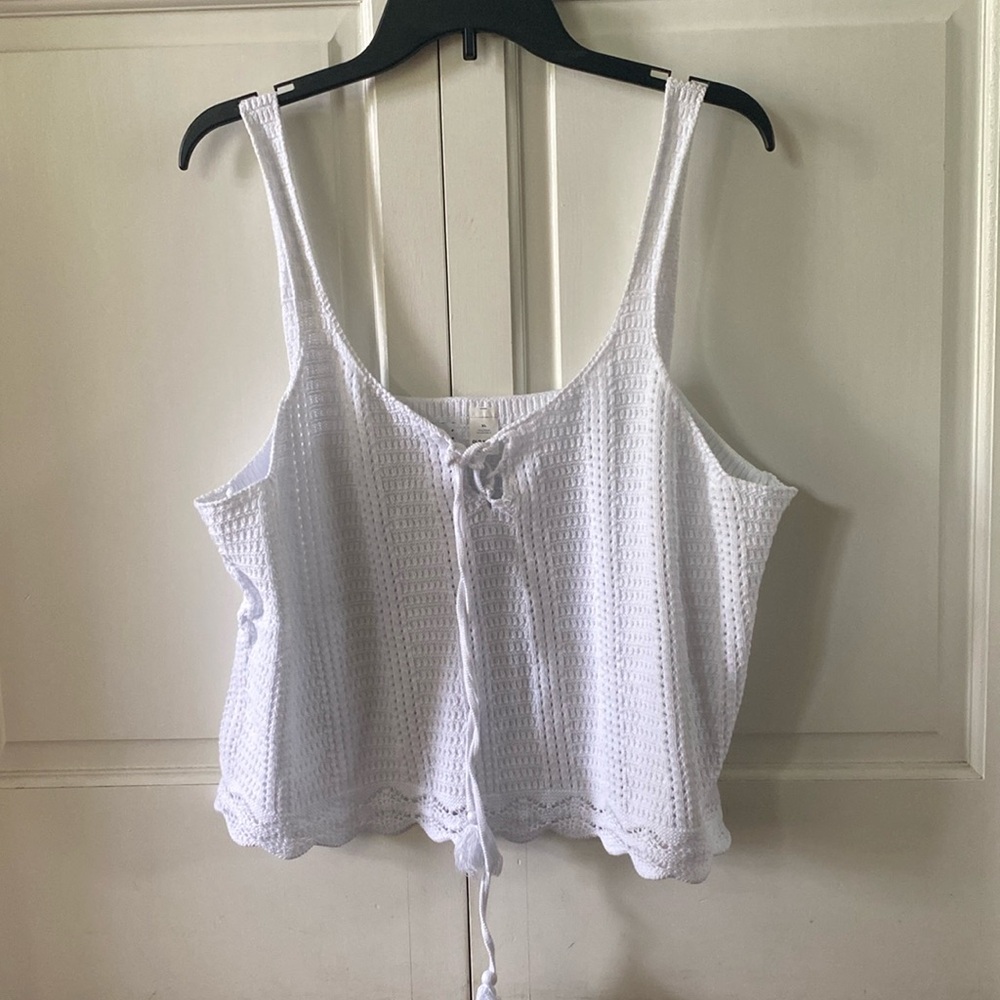 NWOT Old Navy White Crochet Sweater Tie Summer Tank Top.